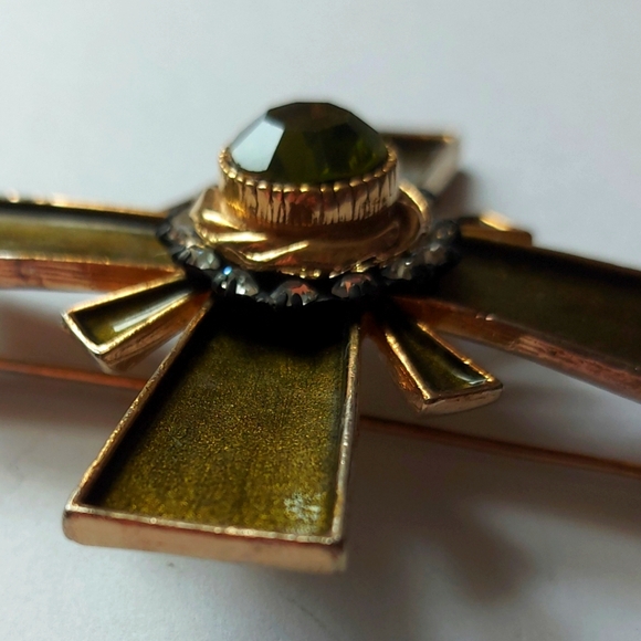 Maltese Cross Brooch, "HAR" Brooch, Vintage Hargo Brooch - Picture 3 of 7